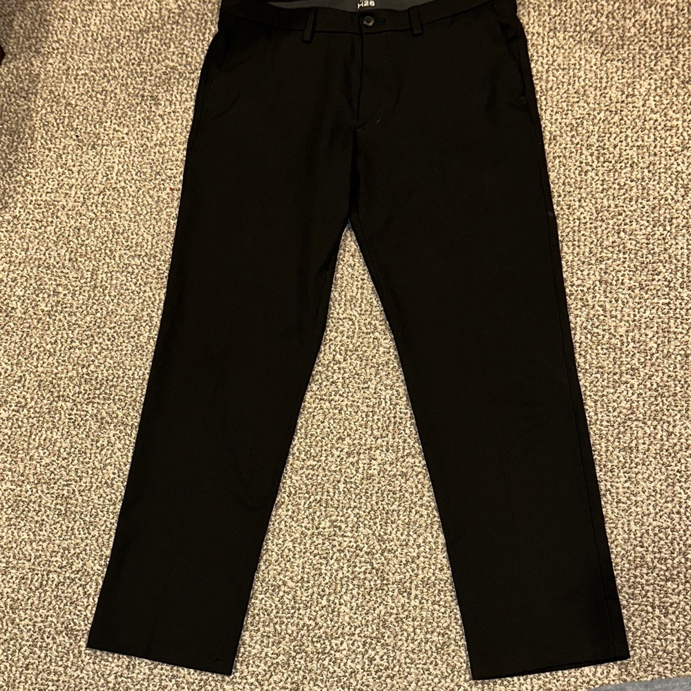 Haggar Men's Sleek Black Dress Pants